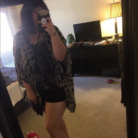 Meet your Posher, Lori - Picture 5 of 16